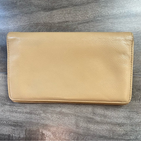 Chanel Bi-Fold Tan Leather Wallet - Picture 3 of 15